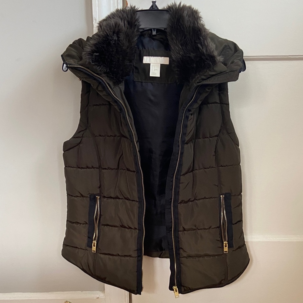 H&M Olive Puffer Vest with Faux Fur Collar